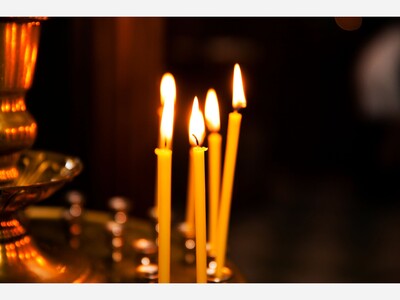 Tradition of Candlelight Services for Christmas