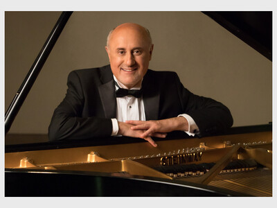 Pianist Dmitry Rachmanov Live in Concert
